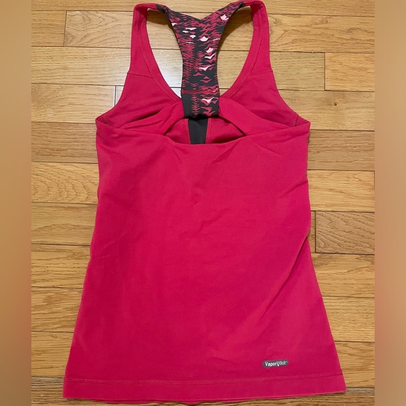 The North Face gym tank top - Picture 3 of 5